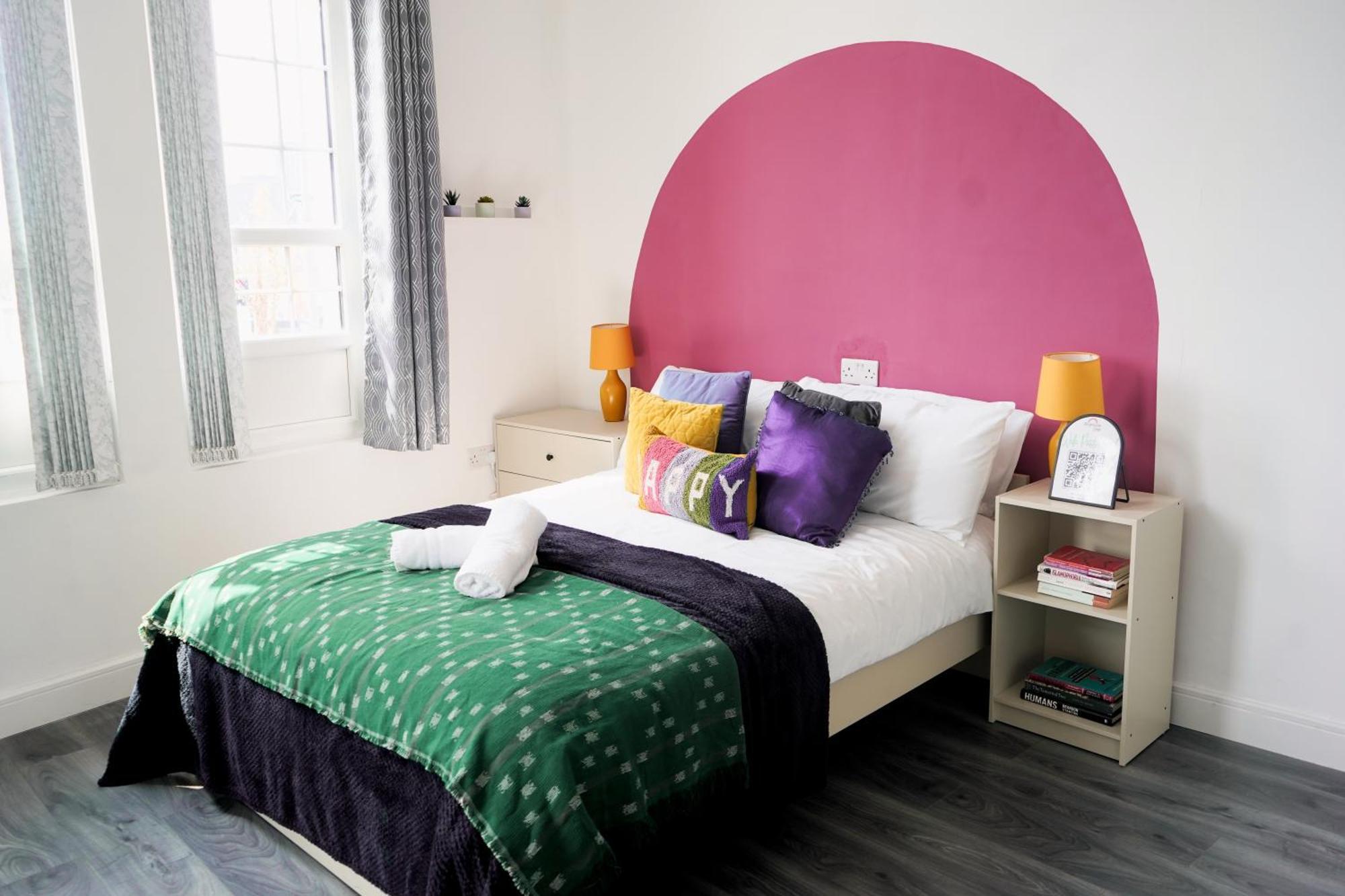 Apartment Bright And Spacious In